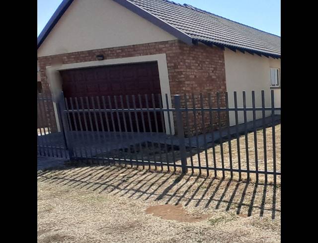 3 BEDROOM HOUSE FOR SALE IN WATERKLOOF AH